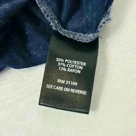 Torrid Womens Size 1 (14/16) Navy Classic Fit Beers and Cheers Football T-Shirt - Picture 7 of 11